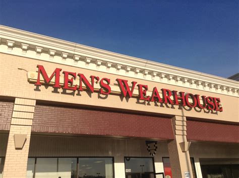 Gentlemens warehouse - 999 s washington st spc w117. north attleboro, MA 02760. +1 508-695-0791. Today: undefined. View Store Directions. Find a Store. Visit your local Men's Wearhouse in Auburn, MA for men's suits, tuxedo rentals, custom suits & big & tall apparel. Get store hours, phone number, address & directions. 